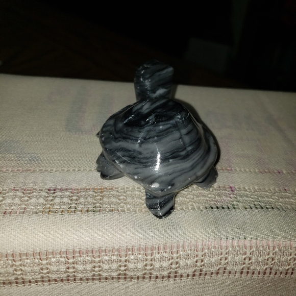 Vintage Hand carved marble turtle - Picture 4 of 6